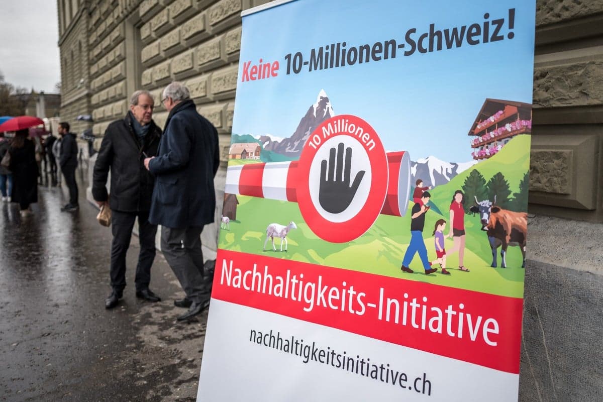 ‘Taxes and no dual-national MPs’: Switzerland’s anti-foreigner proposals explained – The Local Switzerland